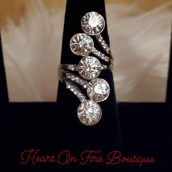 DIAMOND SILVER RING - MULTIPLE CZ STONES - Picture 1 of 1